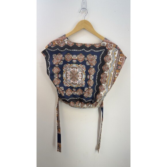 Lot 16 Women's Tops - Size Small - Picture 13 of 16